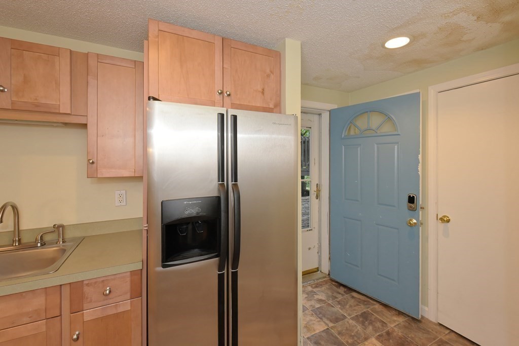 2 Oden Avenue, Unit 7 Worcester, MA 01604 - Photo 4 of 39