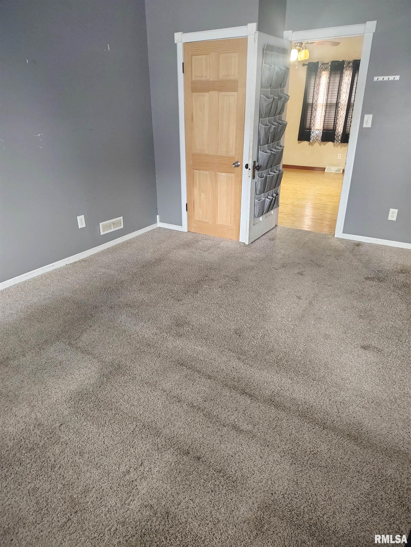 646 East Locust Street Canton, IL 61520 - Photo 10 of 17 Gallery Image 10
