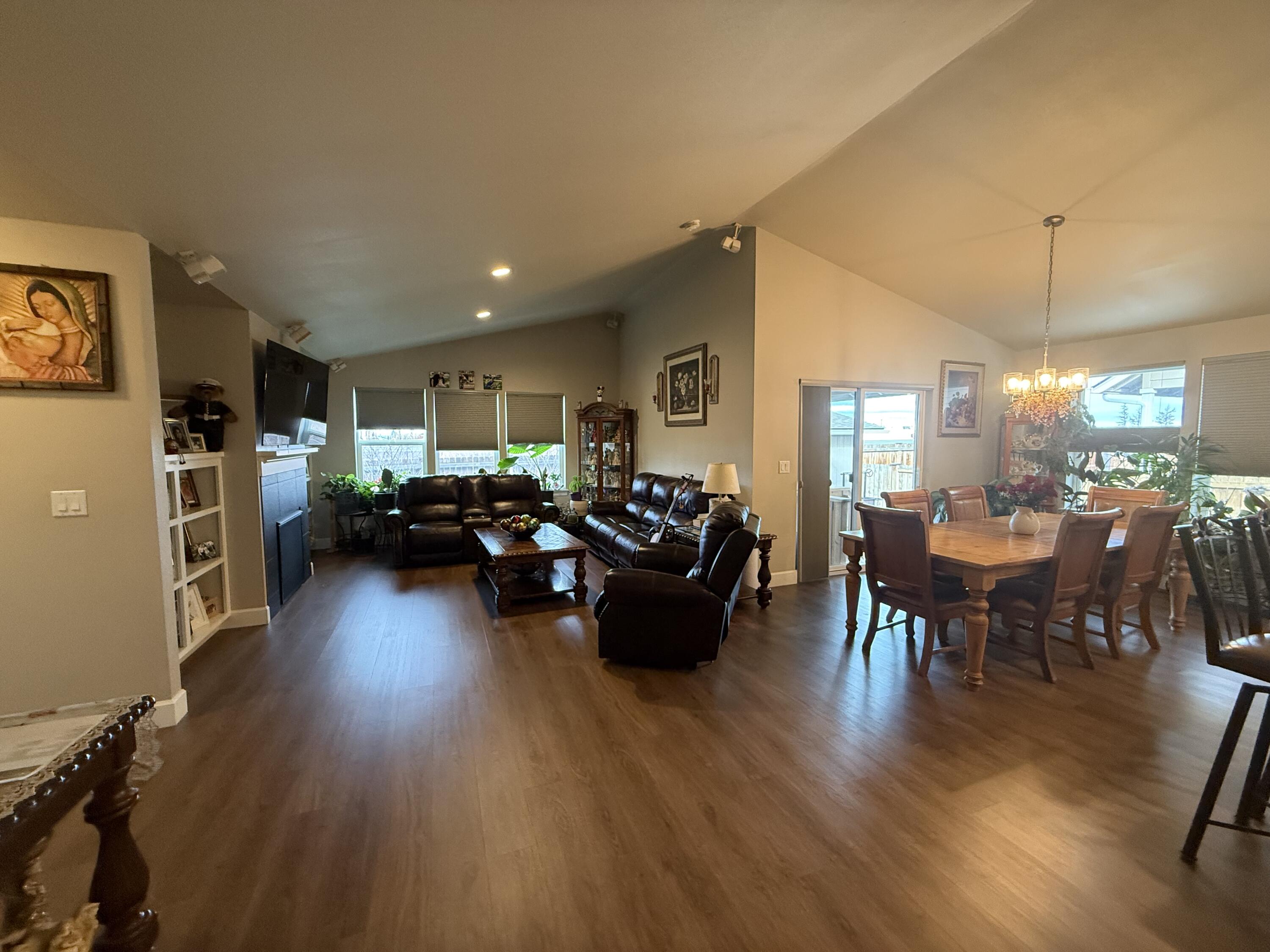 1779 Northeast 3rd Street Redmond, OR 97756 - Photo 12 of 19 IMG_5242