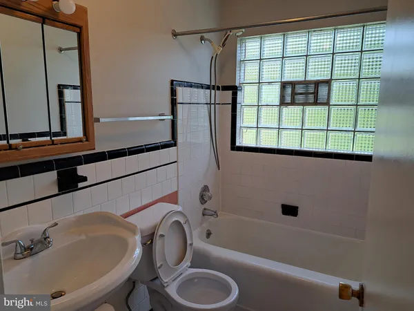 $1,750 | 415 Biggs Avenue, Unit 1, Frederick, MD 21702