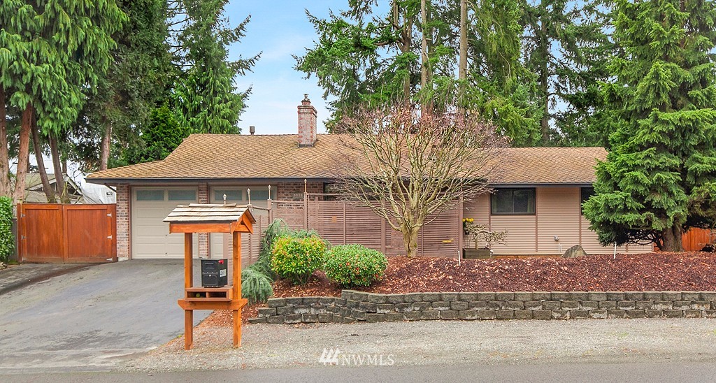 4609 Northeast 24th Street Renton, WA 98059 - Photo 1 of 22 Gallery Image 1