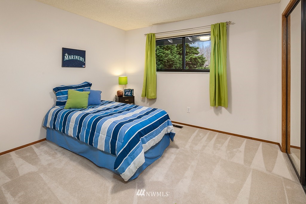 4609 Northeast 24th Street Renton, WA 98059 - Photo 13 of 22 Gallery Image 13