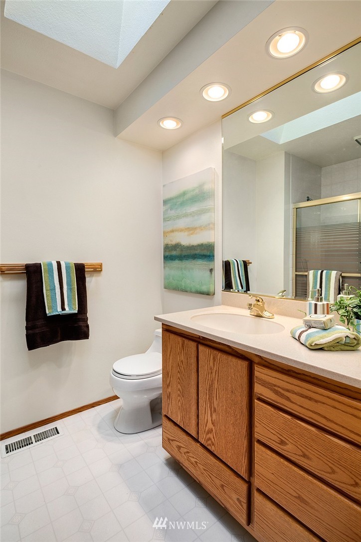 4609 Northeast 24th Street Renton, WA 98059 - Photo 14 of 22 Gallery Image 14