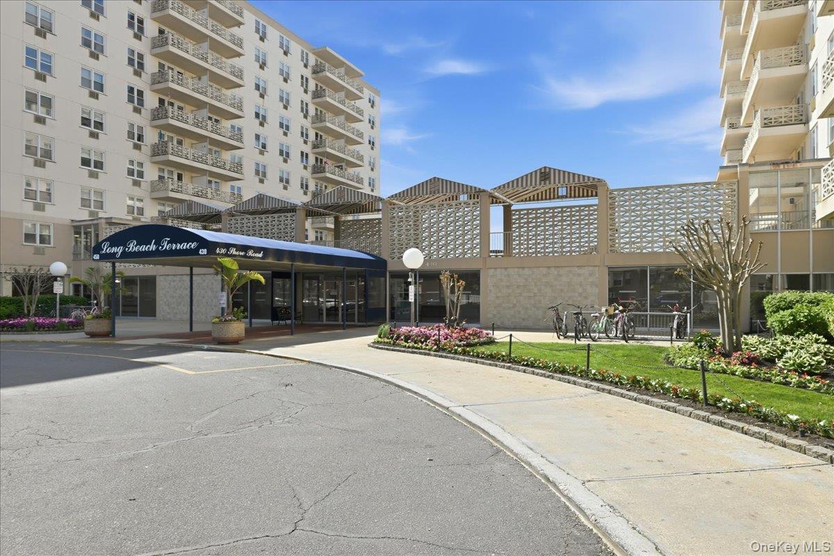 430 Shore Road, Unit 4G Long Beach, NY 11561 - Photo 3 of 36