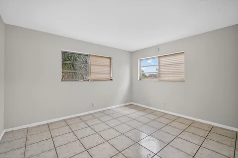 $1,125,000 | 461 Sunshine Drive, Unit 16, Coconut Creek, FL 33066