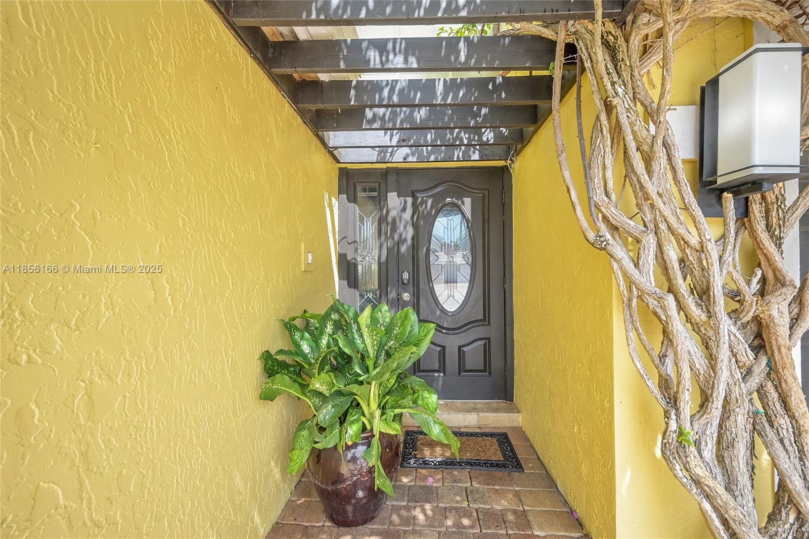 9398 Aegean Drive Boca Raton, FL 33496 - Photo 5 of 61