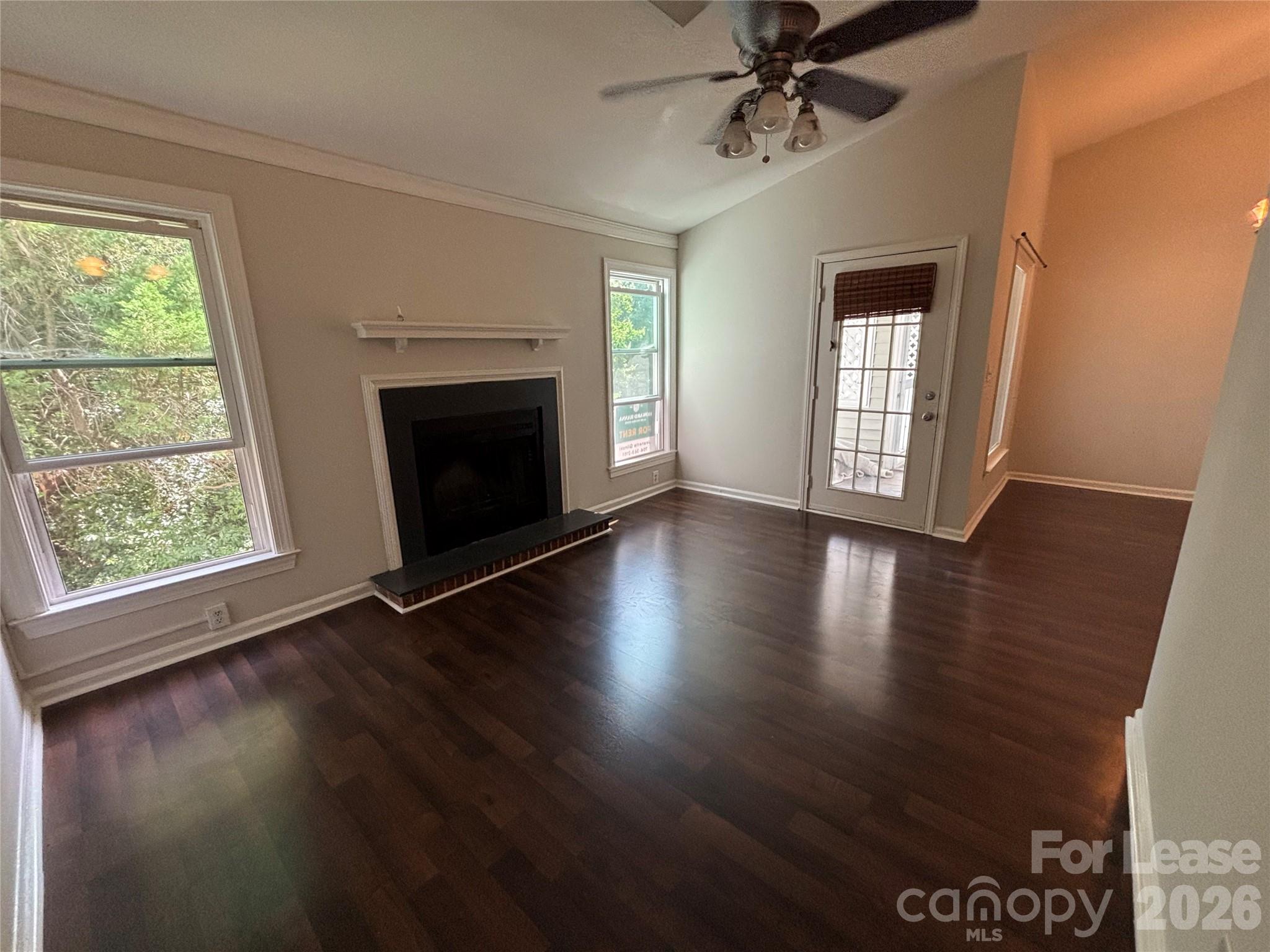 430 Queens Road, Unit 632 Charlotte, NC 28207 - Photo 4 of 13 Gallery Image 4