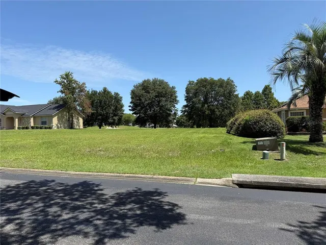 $95,000 | 523 Dowling Circle, Lady Lake, FL 32159