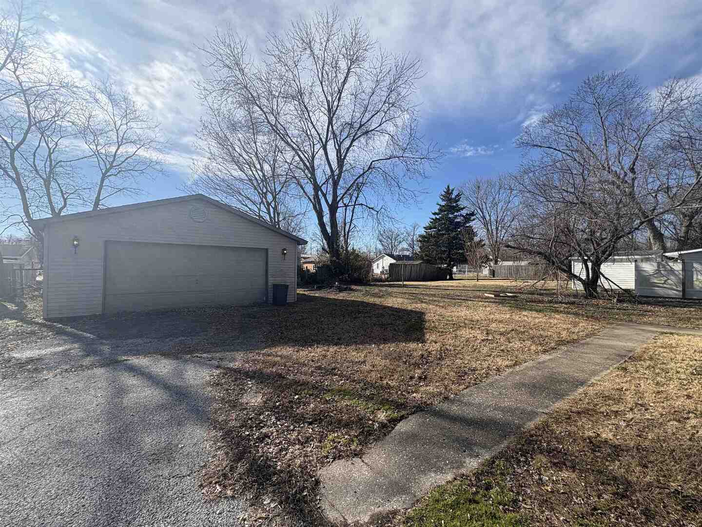 1615 West Chestnut Street Marion, IL 62959 - Photo 14 of 18 a view of street with tree