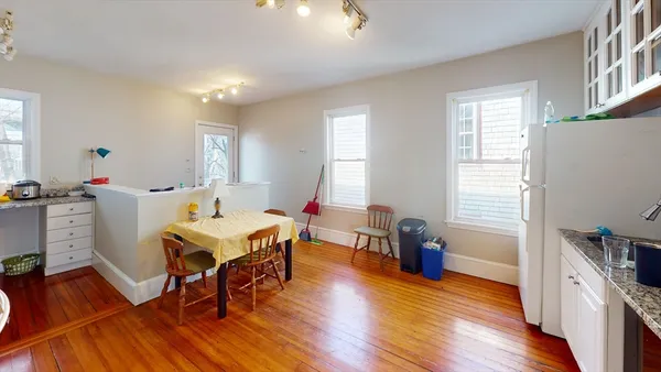 $3,625 | 8 Olmstead Street, Unit 3, Boston, MA 02130