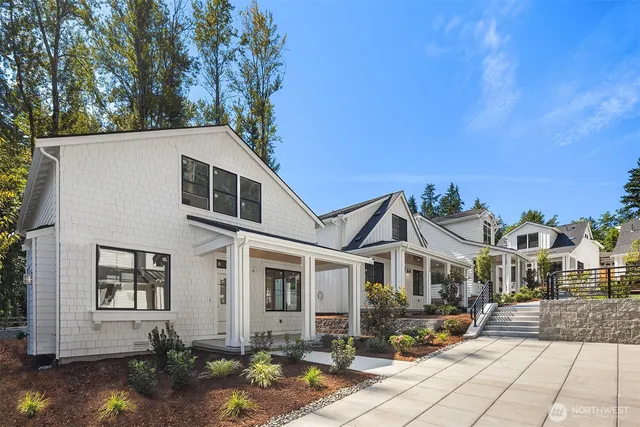 $1,324,000 | 13468 (hs 9) Ne 112th Place, Redmond, WA 98052