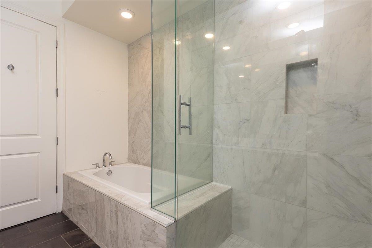 717 Riverside Drive, Unit 1102 Memphis, TN 38103 - Photo 10 of 25 Gallery Image 10