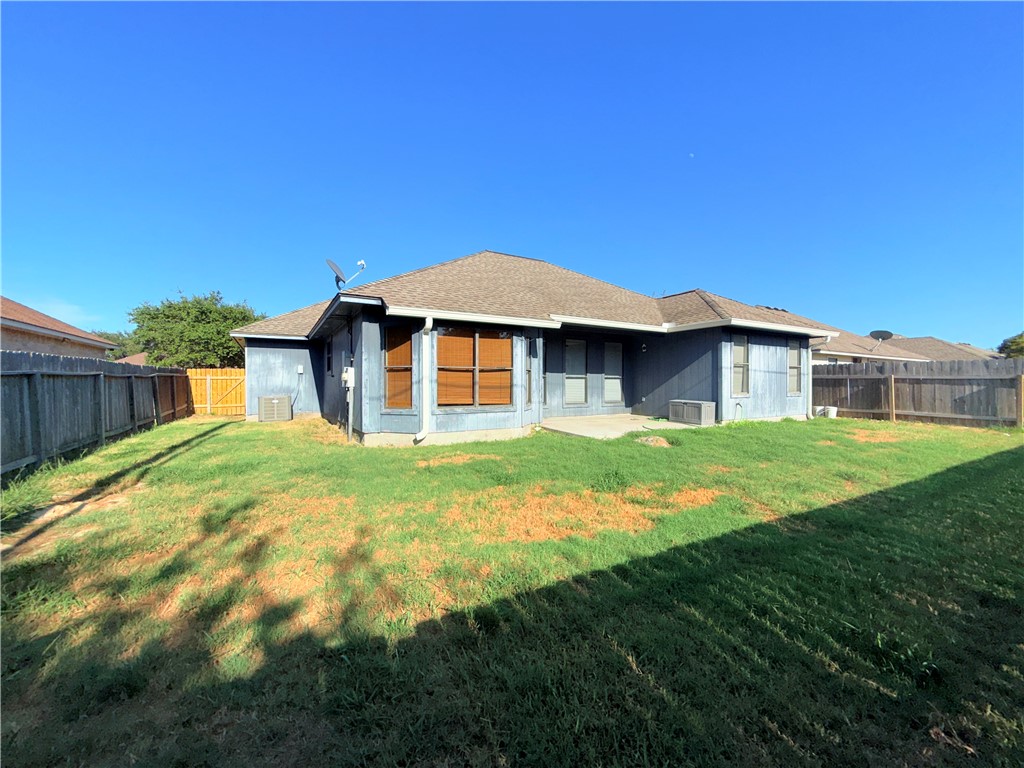 2229 Pebble Beach Drive Ingleside, TX 78362 - Photo 28 of 33 a view of a house with a yard