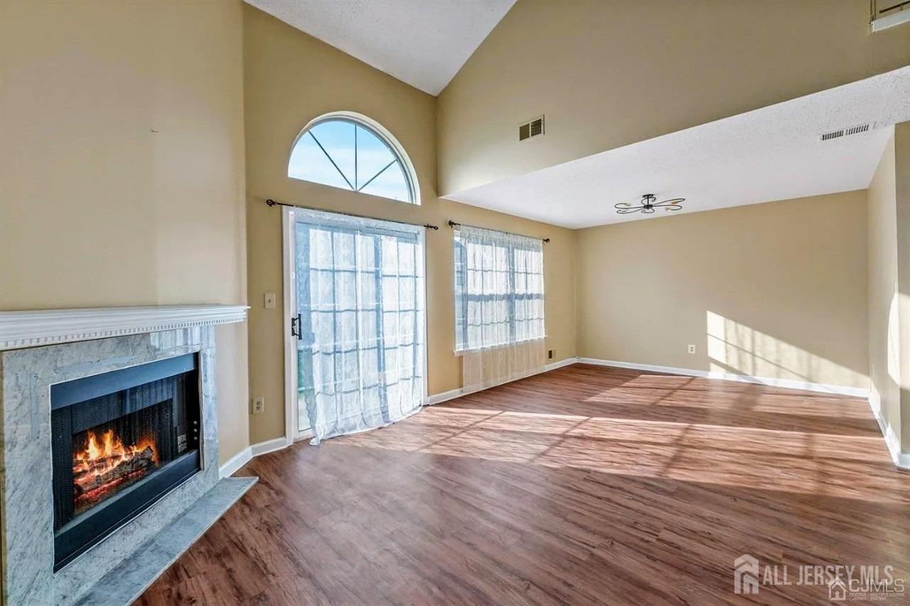 374 Draco Road Piscataway, NJ 08854 - Photo 5 of 15