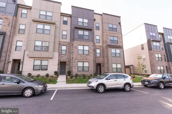 $411,900 | 2713 Acadia Drive, Unit 1312, Richmond, VA 23294