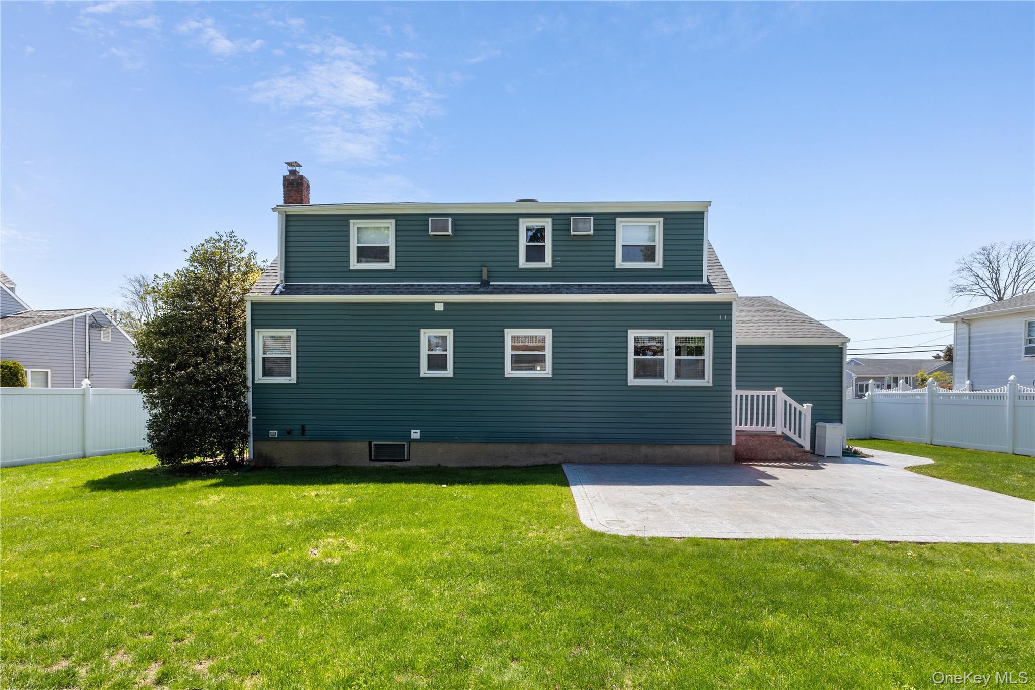 317 O'Connor Road North Babylon, NY 11703 - Photo 20 of 21