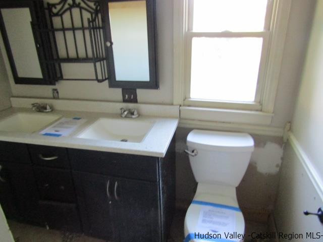 139 Reservoir Road Wallkill, NY 12589 - Photo 9 of 13 Photo 9