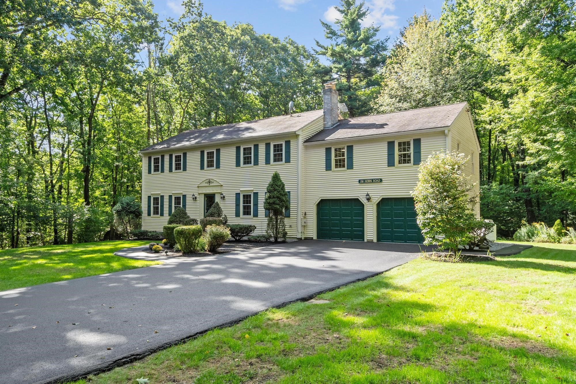138 Hobbs Road Princeton, MA 01541 - Photo 3 of 39 Gallery Image 3