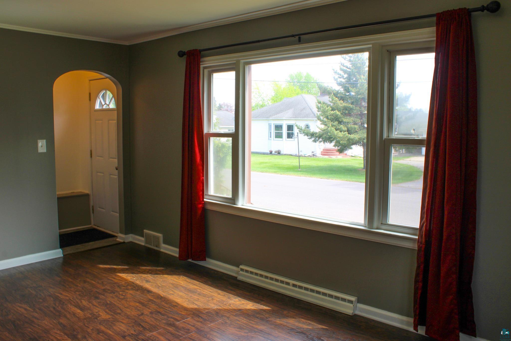 423 East 38th Street Hibbing, MN 55746 - Photo 4 of 38