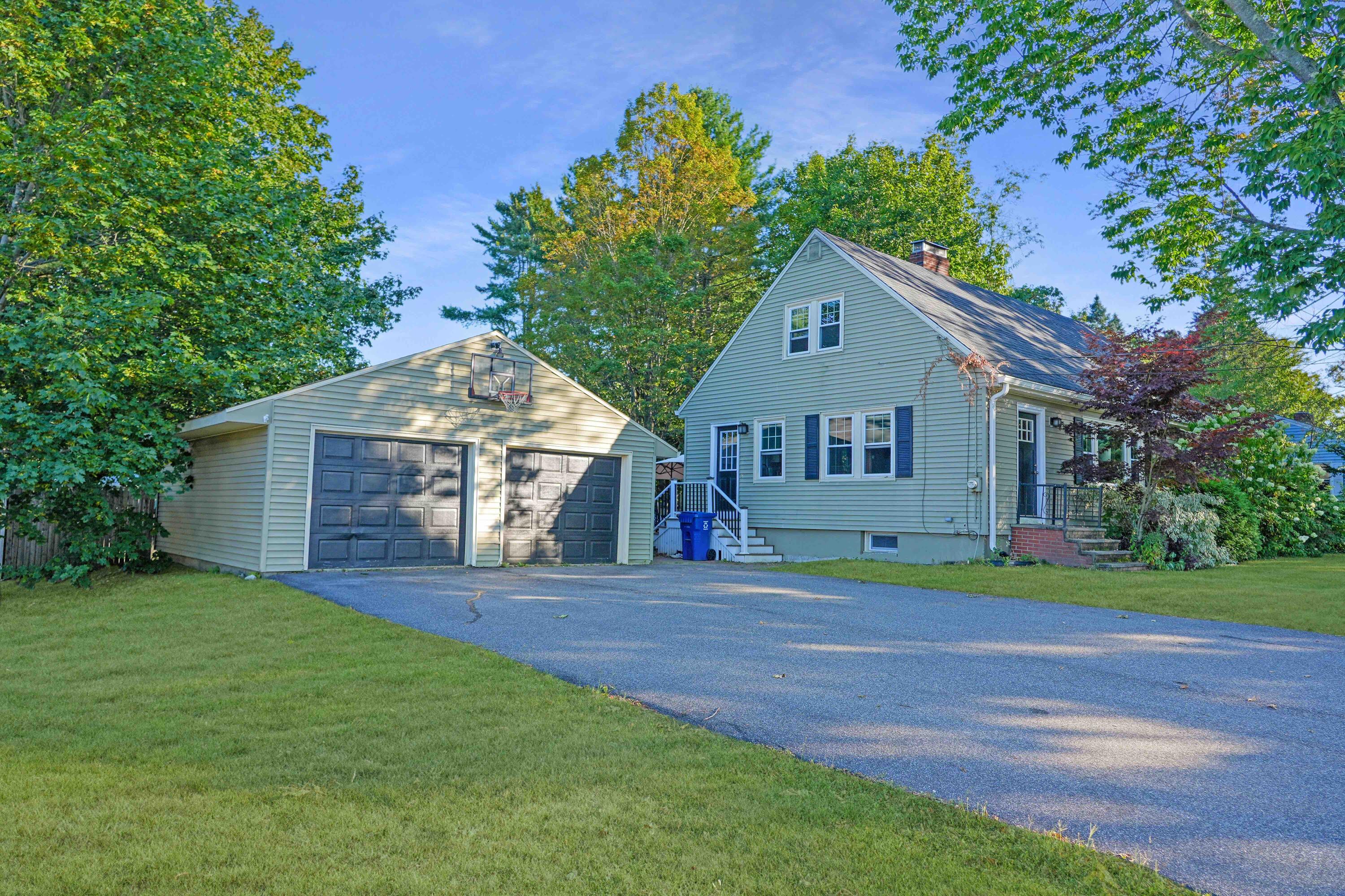 67 Carter Street Portland, ME 04103 - Photo 2 of 31 Side-of-house
