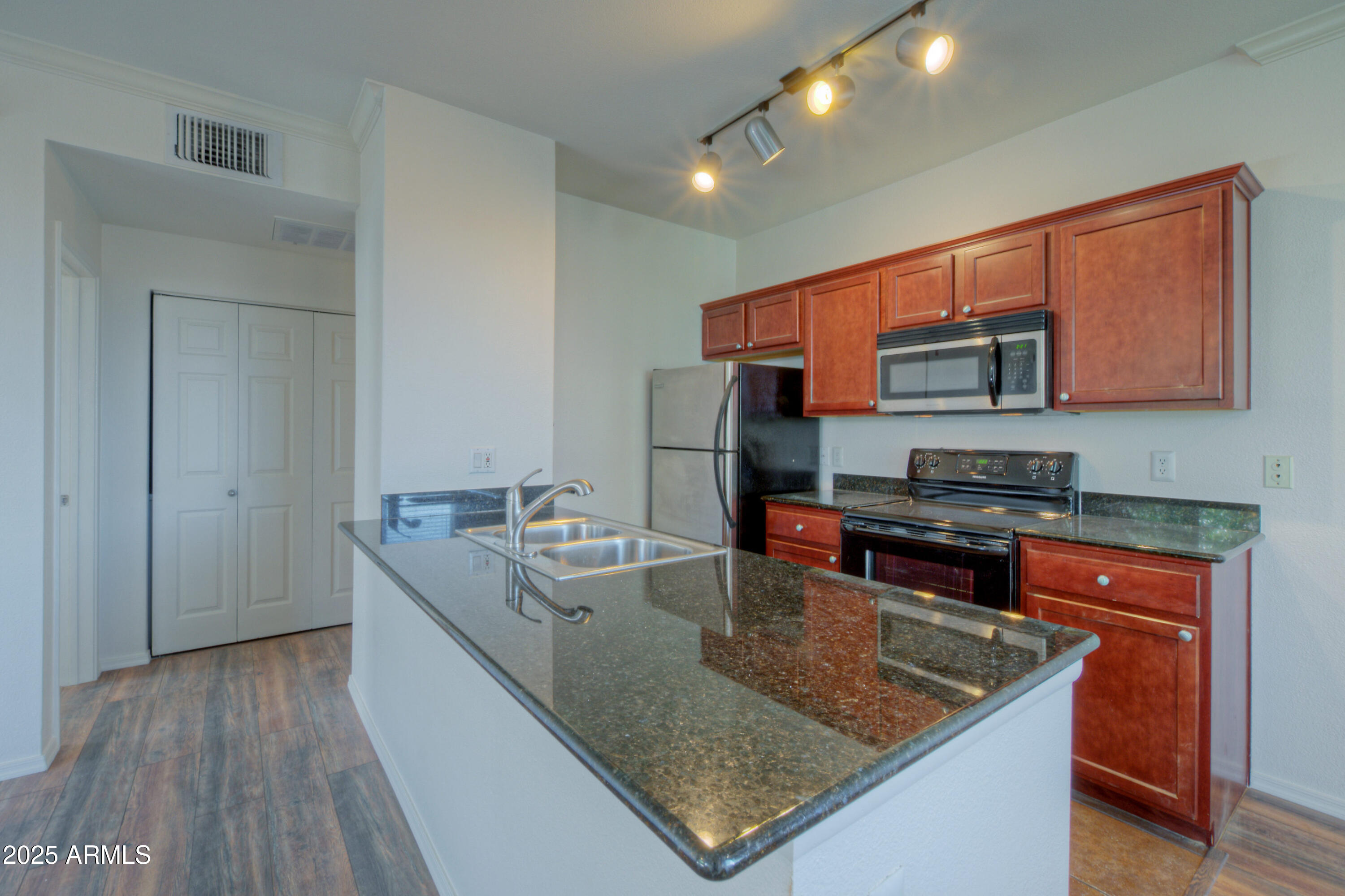 7009 East Acoma Drive, Unit 2092 Scottsdale, AZ 85254 - Photo 7 of 21 Granite