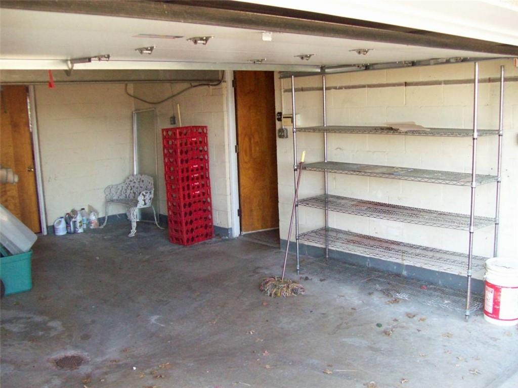 124 Herbst Road Coraopolis, PA 15108 - Photo 20 of 24