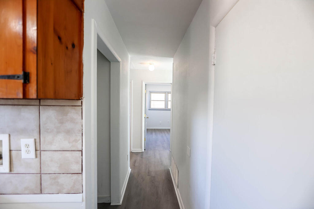 532 54th Street Lubbock, TX 79404 - Photo 11 of 19 a view of a hallway