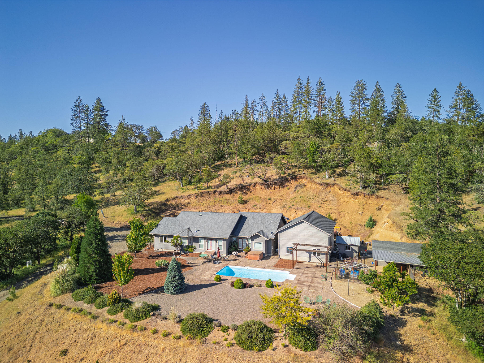 158 Rockingham Circle Eagle Point, OR 97524 - Photo 29 of 58 HD-22