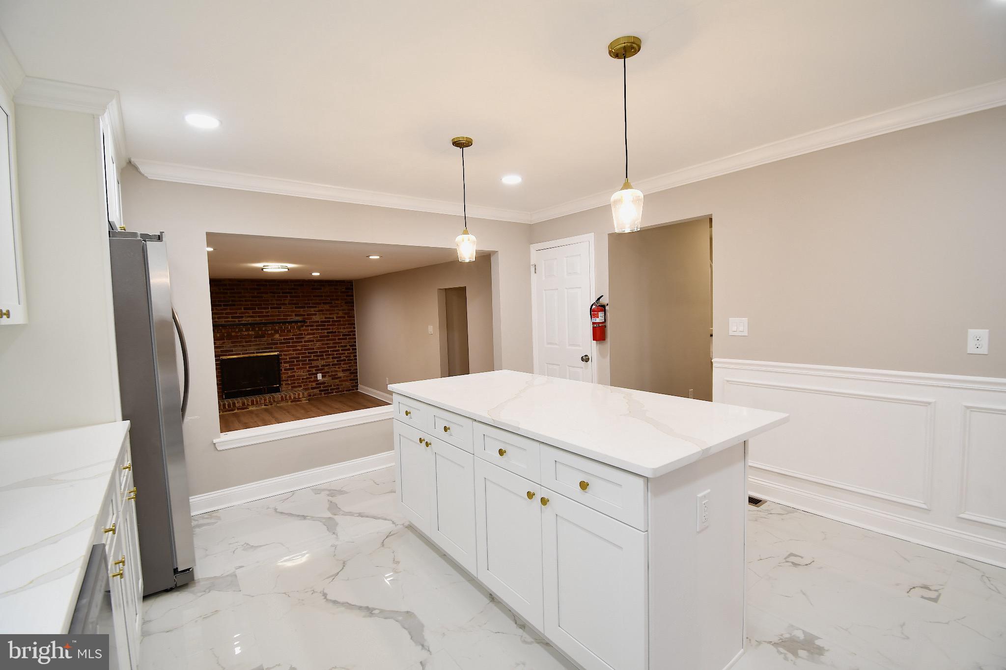 25 Champlain Road Marlton, NJ 08053 - Photo 15 of 40 Modern kitchen with elegant finishes.