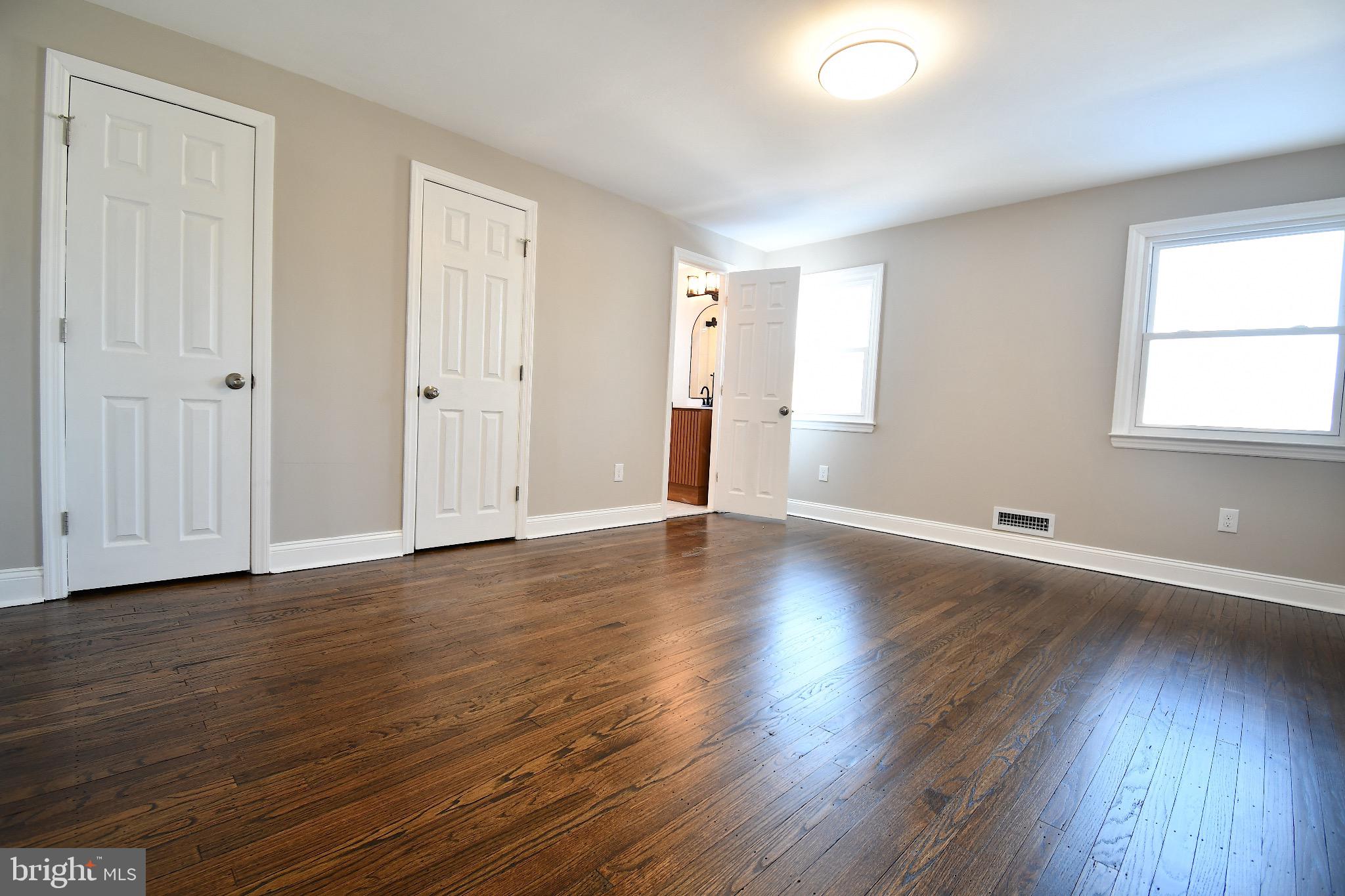 25 Champlain Road Marlton, NJ 08053 - Photo 28 of 40 Spacious room with natural light and charm.