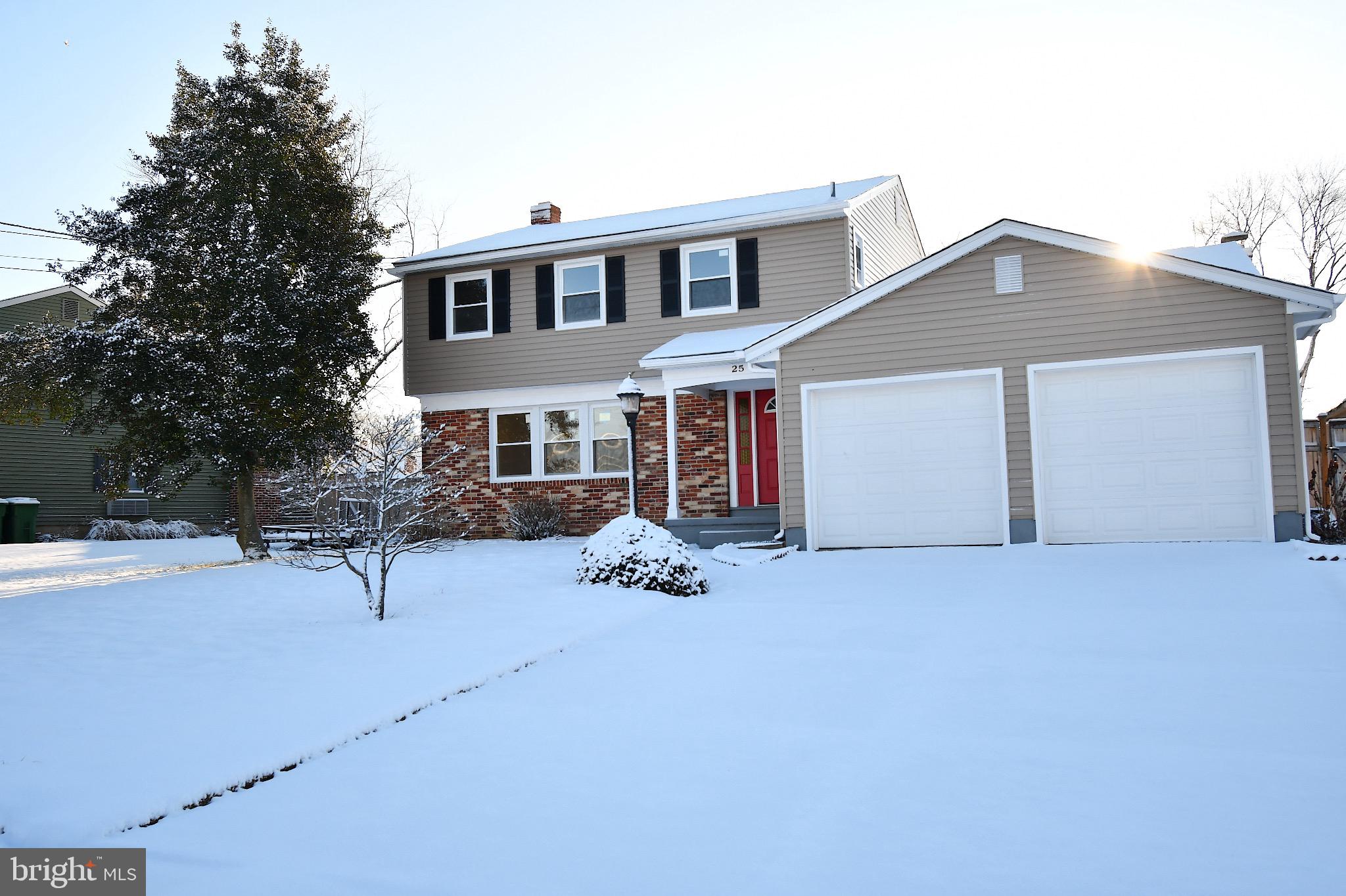 25 Champlain Road Marlton, NJ 08053 - Photo 3 of 40 Charming home blanketed in winter's snow.