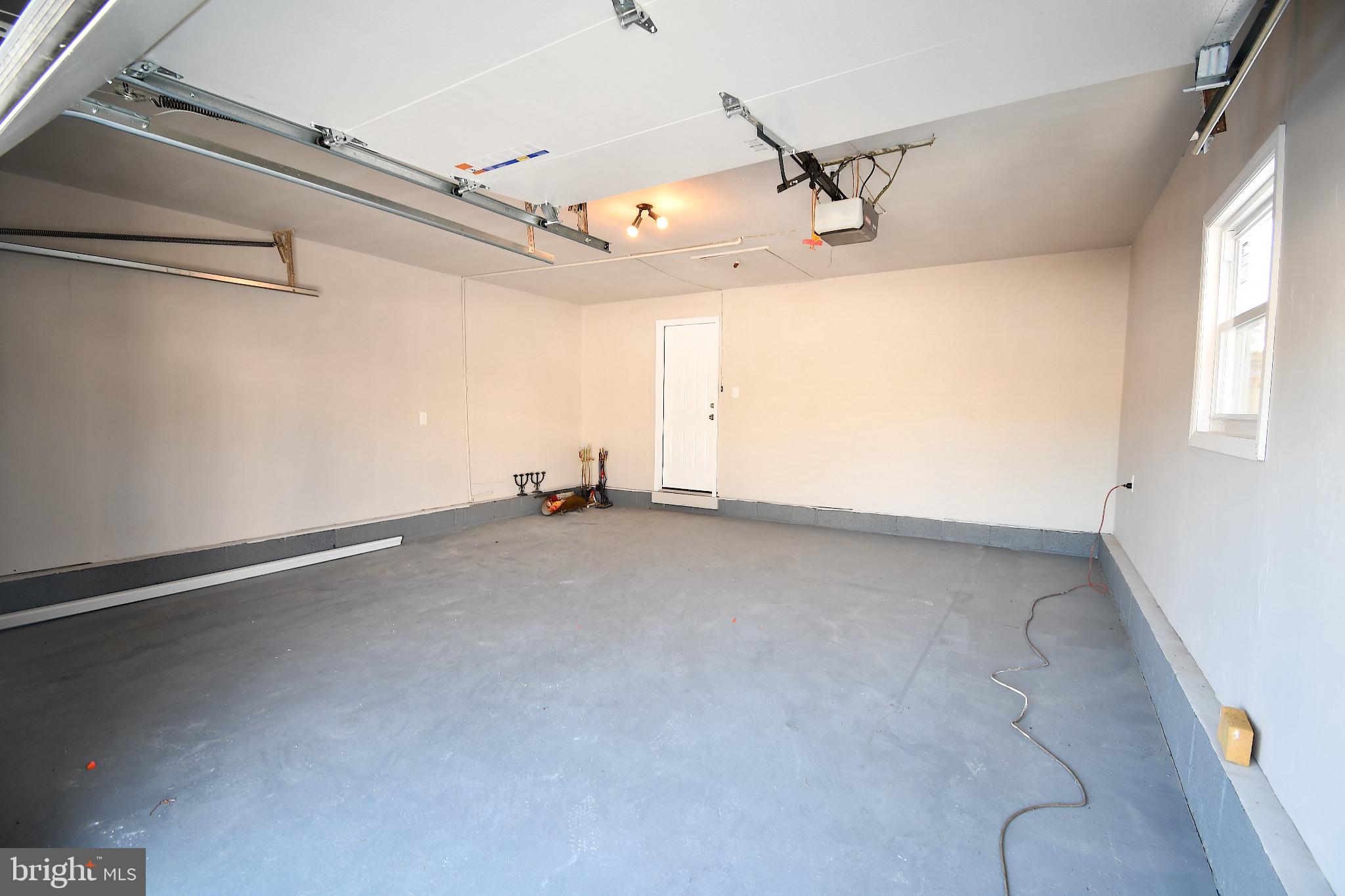 25 Champlain Road Marlton, NJ 08053 - Photo 33 of 40 Spacious, versatile garage ready for use.