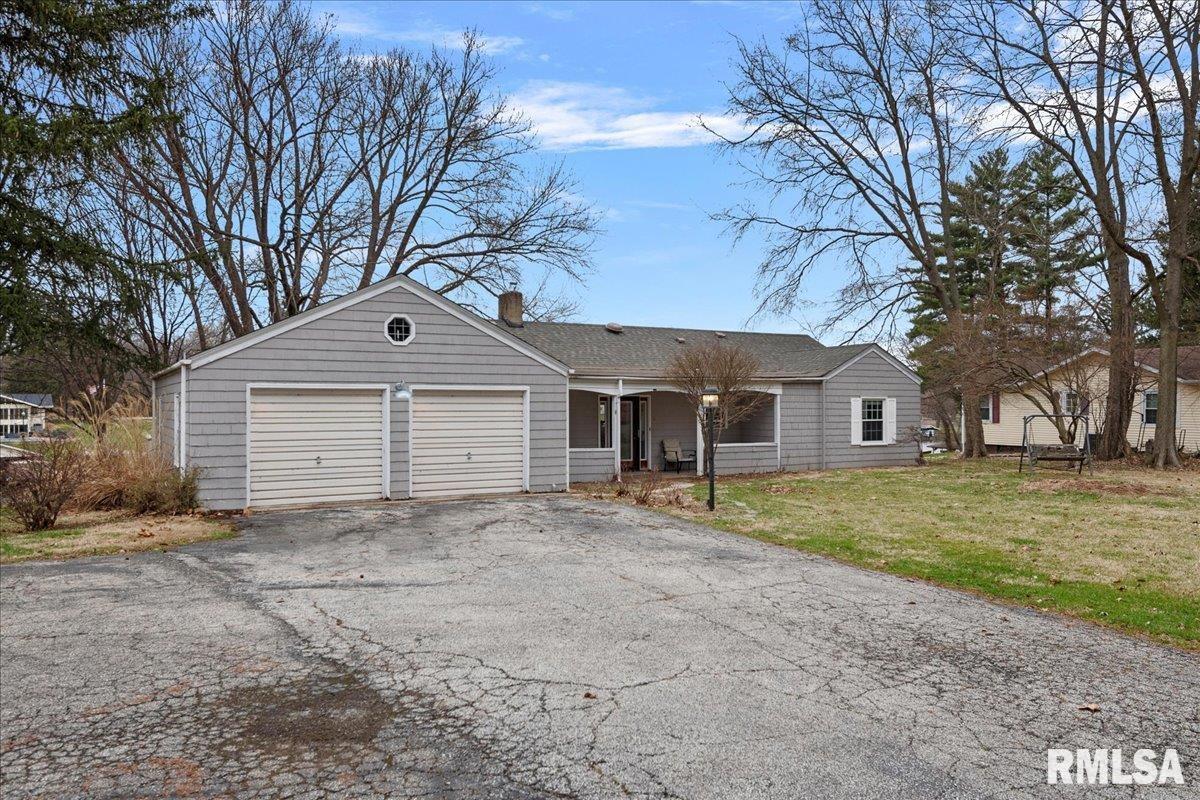 2 Long Bay Drive Springfield, IL 62712 - Photo 3 of 33 Gallery Image 3
