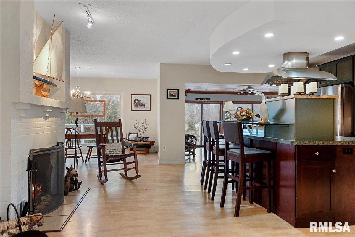 2 Long Bay Drive Springfield, IL 62712 - Photo 5 of 33 Gallery Image 5