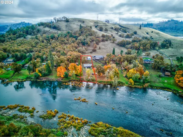 $639,900 | 2665 Whistlers Park Road, Roseburg, OR 97470