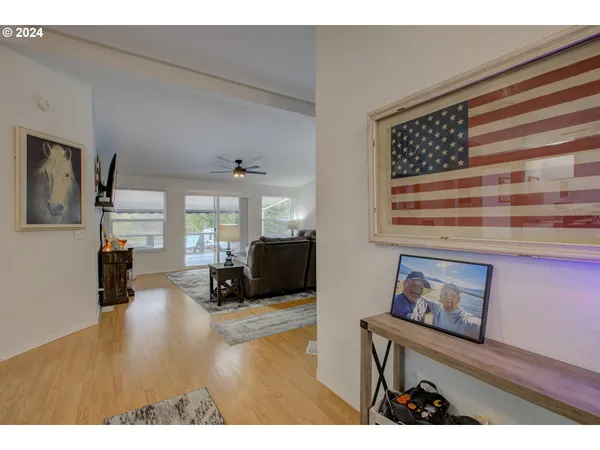 $639,900 | 2665 Whistlers Park Road, Roseburg, OR 97470