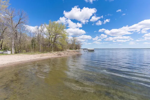 $1,250,000 | 32529 X Blue Heron Road, Richville, MN 56576