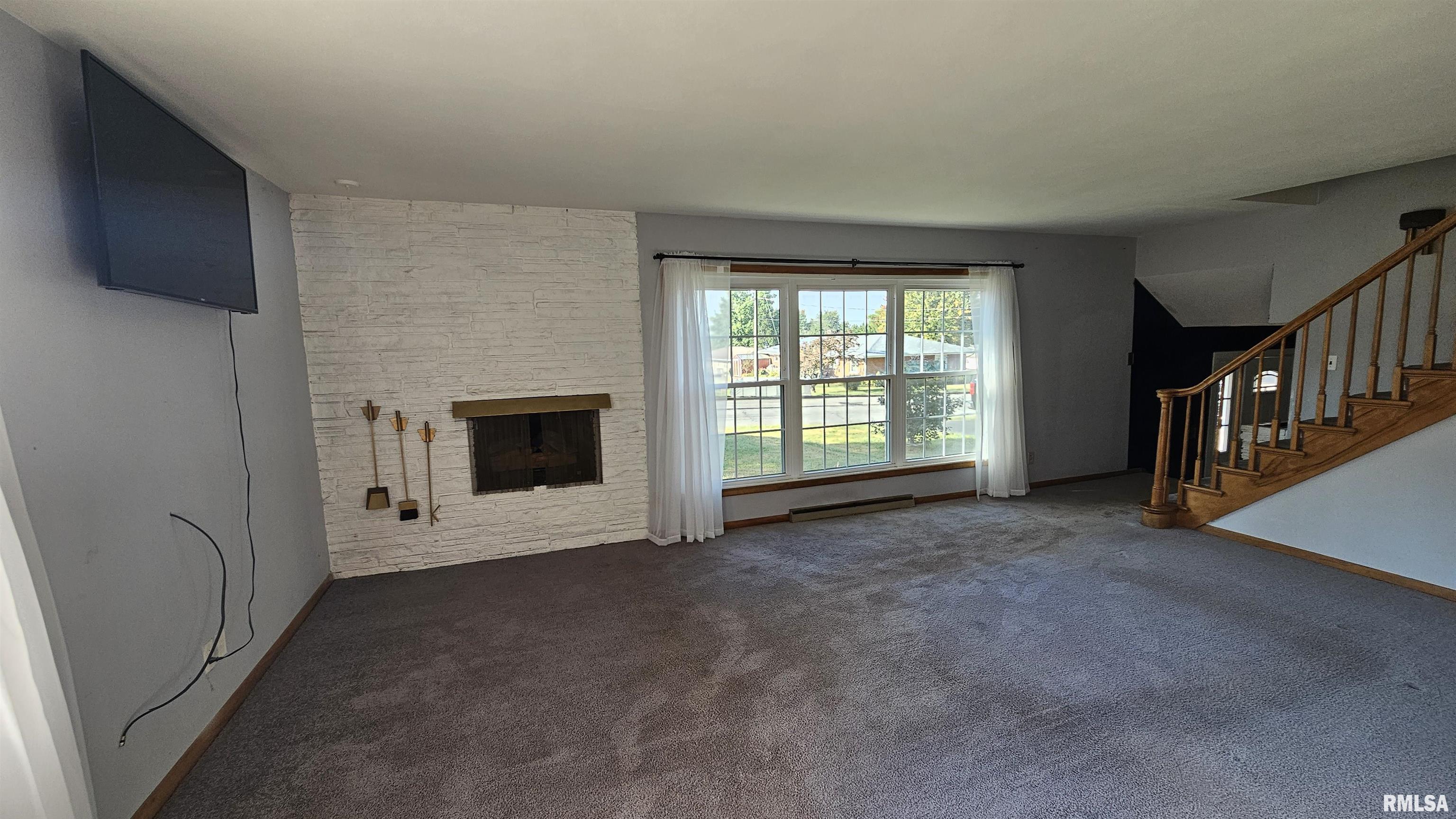 2 Valleyview Road Jacksonville, IL 62650 - Photo 6 of 24