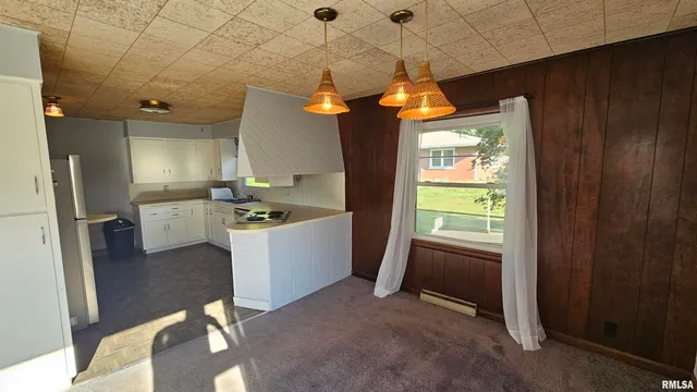 $154,000 | 2 Valleyview Road, Jacksonville, IL 62650