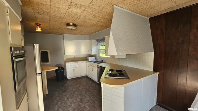 $154,000 | 2 Valleyview Road, Jacksonville, IL 62650