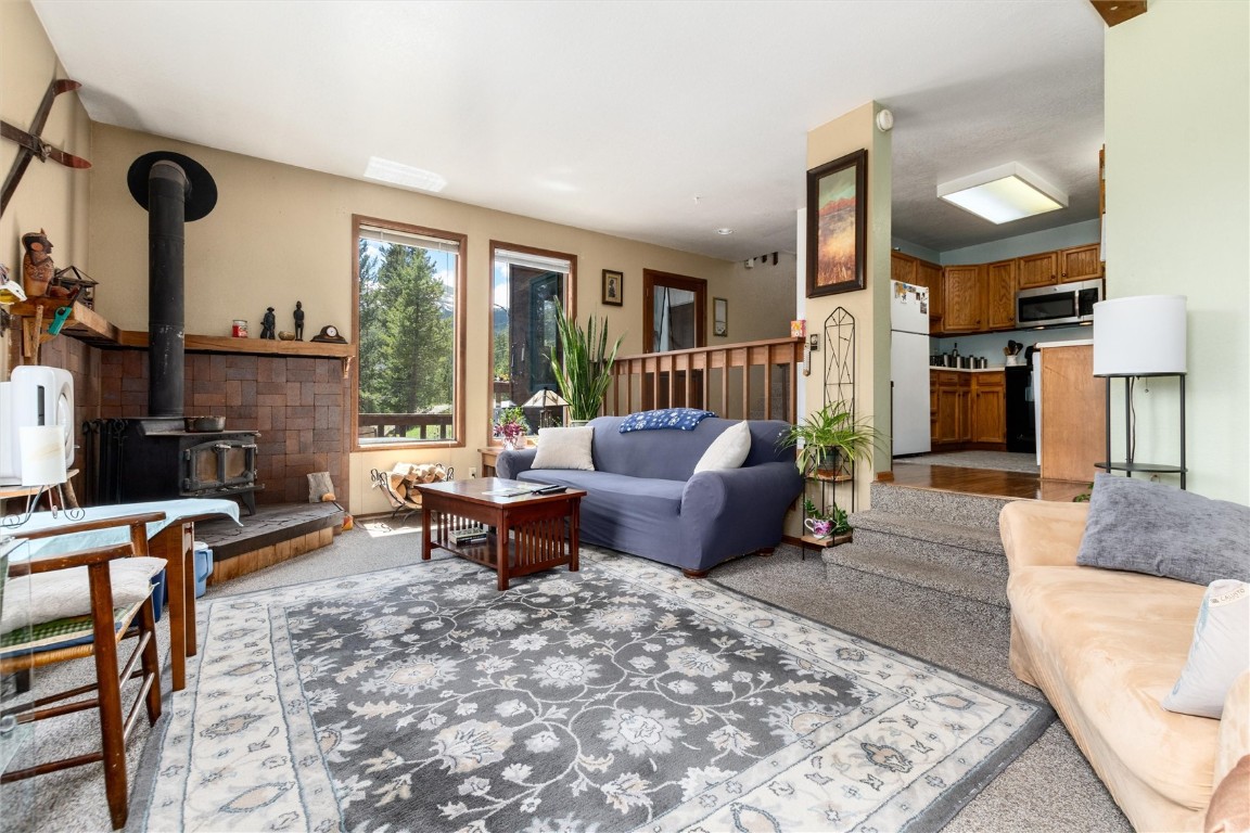 5629 Barton Road Breckenridge, CO 80424 - Photo 4 of 30 Bright and airy