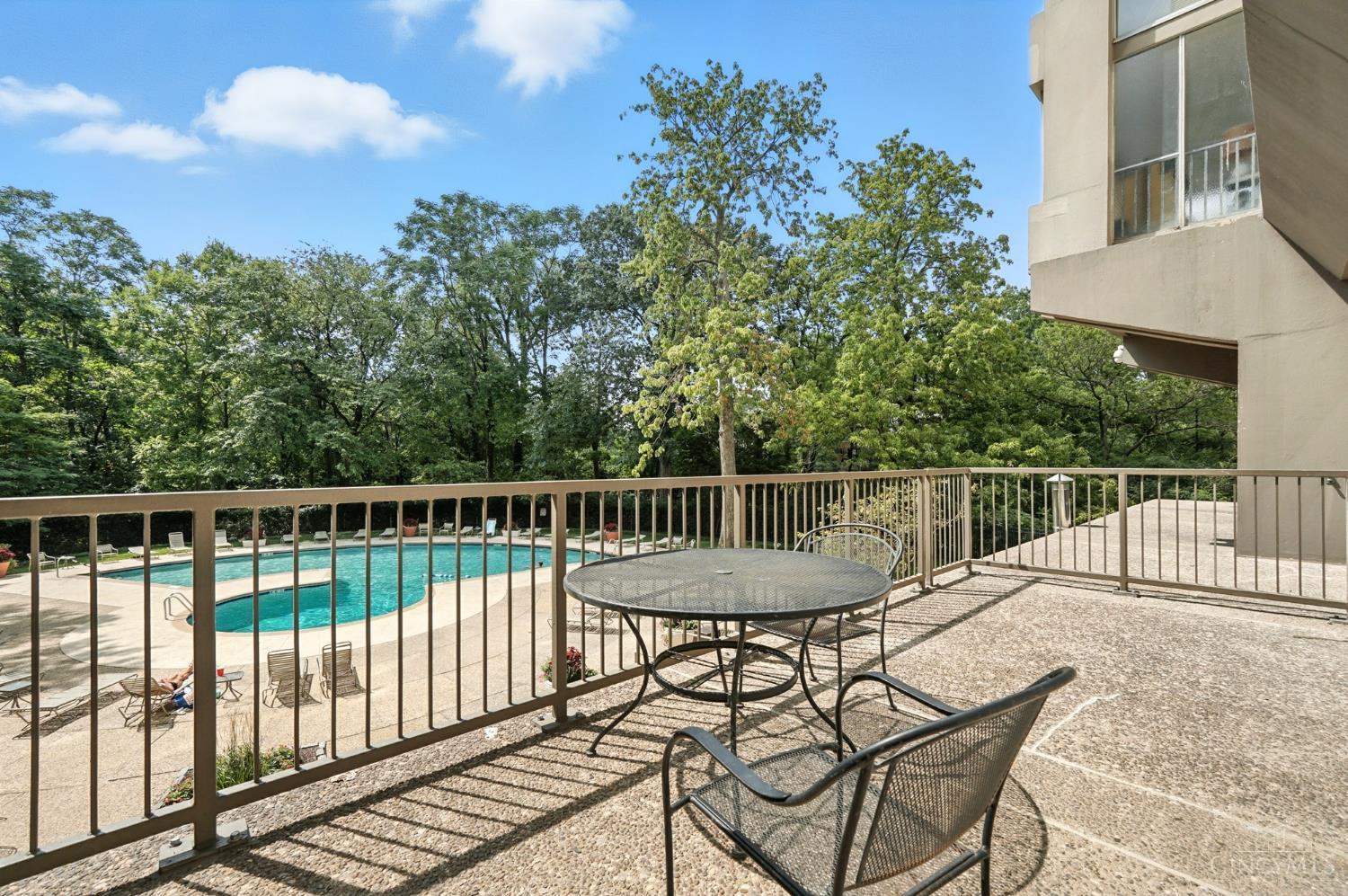 2324 Madison Road, Unit 1709 Cincinnati, OH 45208 - Photo 14 of 93 Gallery Image 14