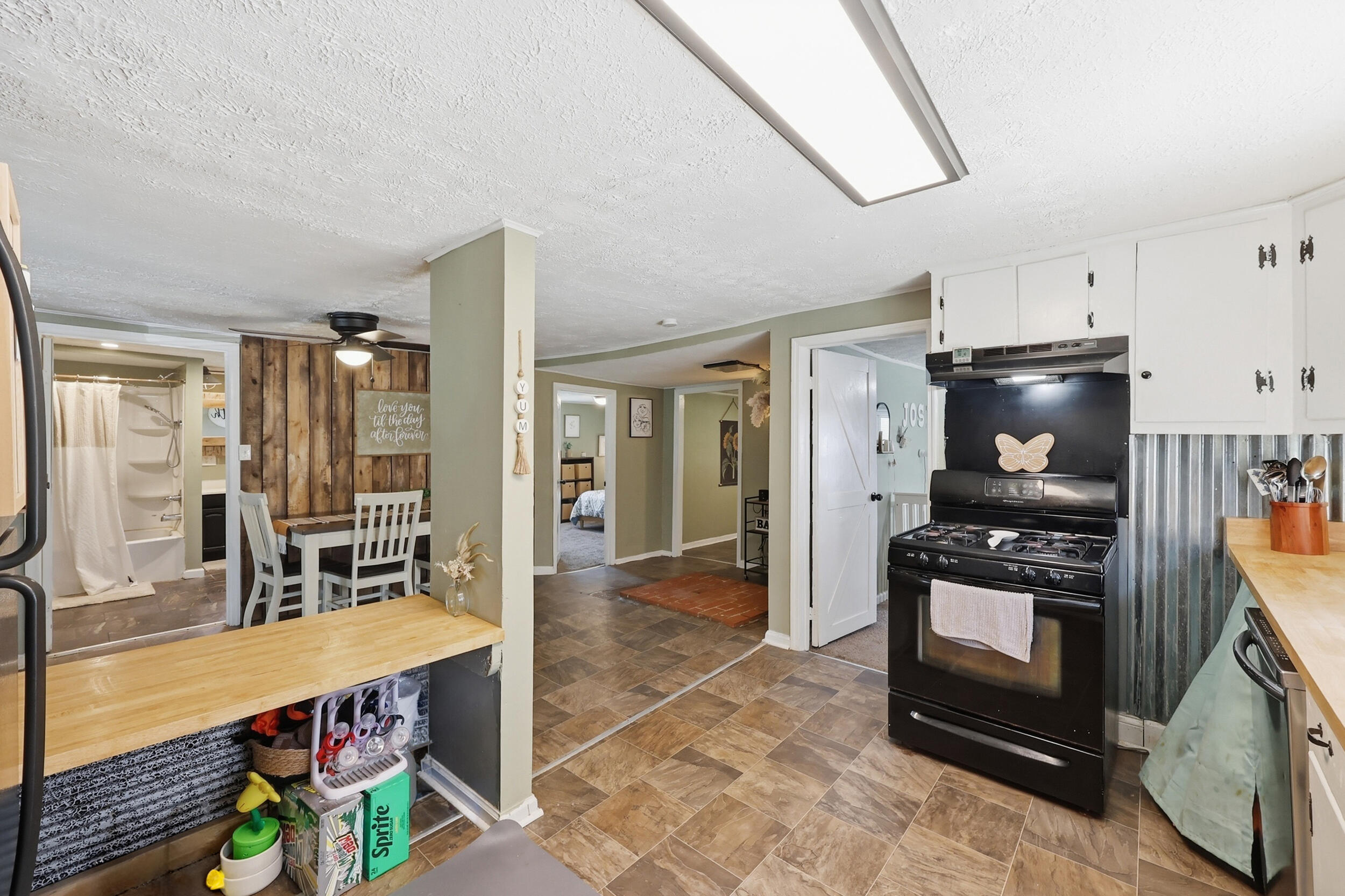 410 College Hill Road Waco, KY 40385 - Photo 11 of 31 14_pend1098