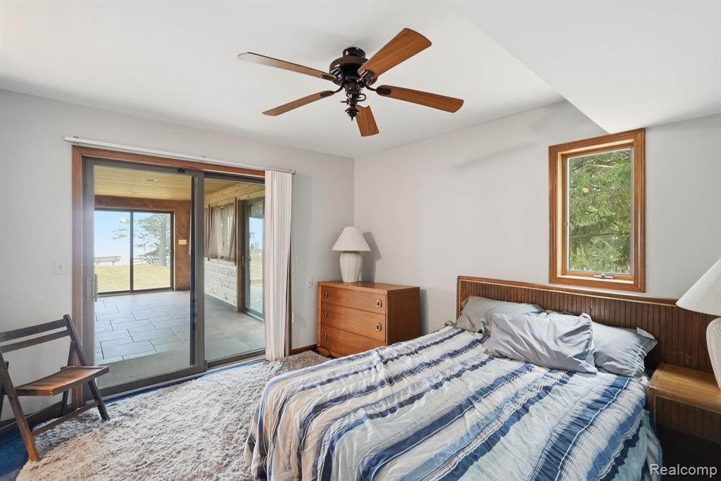 5436 North Lakeshore Road Deckerville, MI 48427 - Photo 15 of 48