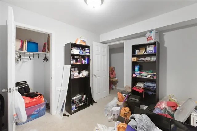 $1,350 | 4423 South Prairie Avenue, Unit GARDEN, Chicago, IL 60653