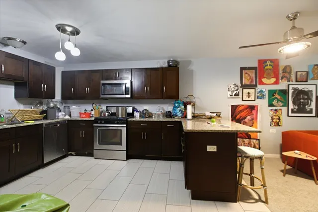 $1,350 | 4423 South Prairie Avenue, Unit GARDEN, Chicago, IL 60653