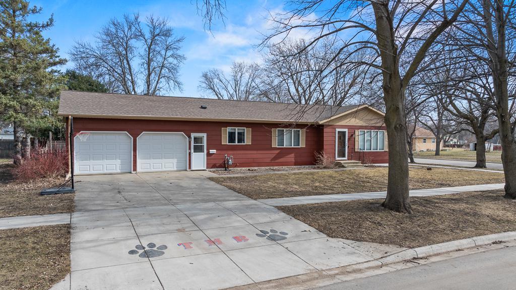 500 Rowland Street Tracy, MN 56175 - Photo 1 of 50