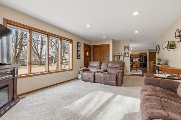 $195,000 | 500 Rowland Street, Tracy, MN 56175