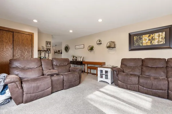 $195,000 | 500 Rowland Street, Tracy, MN 56175