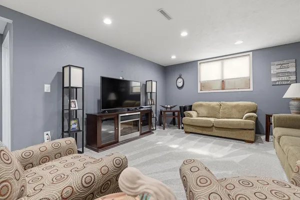 $195,000 | 500 Rowland Street, Tracy, MN 56175